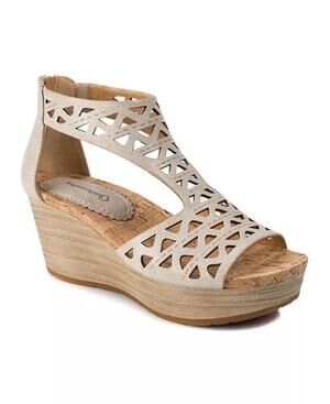 Baretraps~Miriam Soft Gold Wedge Heels~Size 8M~New With Box